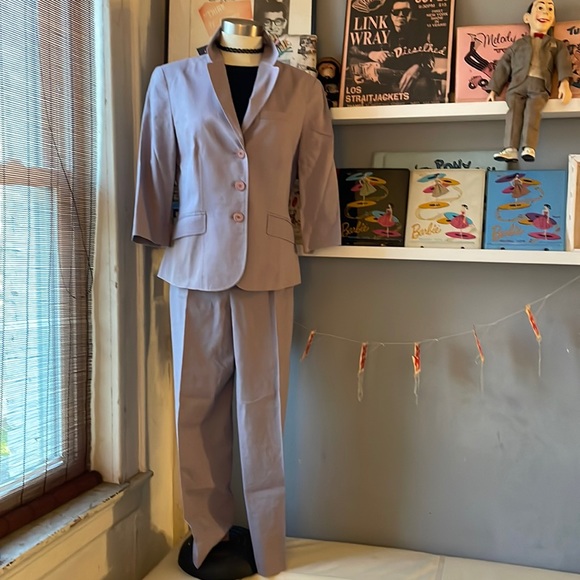 Kate Hill 2 Piece Pant Suit 4 - Picture 1 of 13